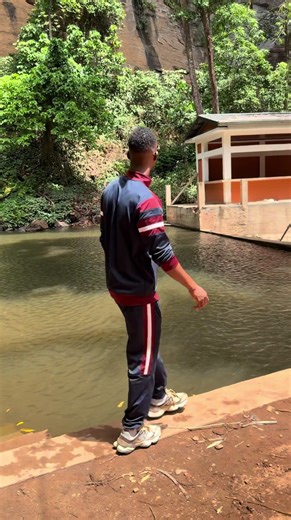 Venez visiter mon beau pays, la Guinée 🇬🇳✌🏿 ici c’est Kindia 👉🏿voile de la mariée site touristique #guinee🇬🇳🇬🇳gu #guinee🇬🇳🇬🇳nege #senegalaise_tik_tokoviigu #guineenne224🇬🇳iuss #ivoire_humour🇨🇮🇨🇮mu