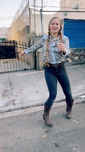 This Song Makes Me Wanna Dance 👣🤠🌻 “Black Eyed Susie” is out in the world! Available for listening wherever you stream music! 🎧 Link in the bio! #buckdance #flatfoot #clogging #oldtime The 615 Hideaway The 615 Hideaway Records | Hillary Klug