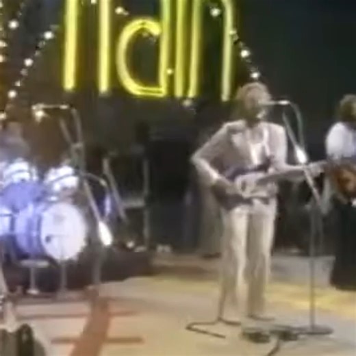 Soul Icons on Instagram: "Average White Band – School Boy Crush Soul Train – Live Performance An incredible live performance of a pure funk track by the legendary Average White Band. Tight groove, explosive energy, and total control of the rhythm section — this is AWB at their funkiest, lighting up the Soul Train stage. Raw, driving, and 100% funk. ✨🎶 #SoulIcons #AverageWhiteBand #SchoolBoyCrush #SoulTrain #LivePerformance #PureFunk"