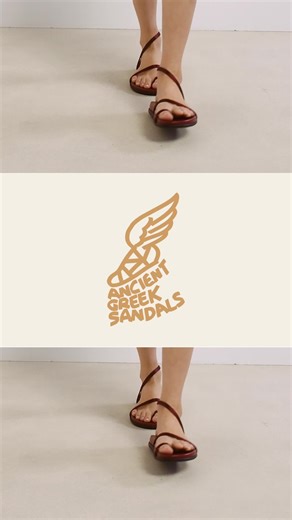Descubre los diseños atemporales de Ancient Greek Sandals
