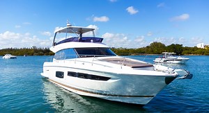 2018 Prestige 560 Flybridge for sale - YachtWorld