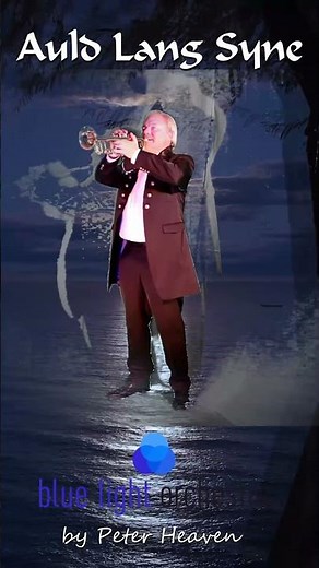 Pure goosebumps! 🎺 Peter Heaven plays "Auld Lang Syne"