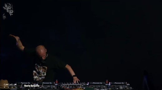 XOXO lands 25.04 – the banger you didn’t know you needed. 🚀🔥😍🤩 #borisbrejcha #XOXO #electronicmusic #dj | Boris Brejcha RO FCKNG Serious