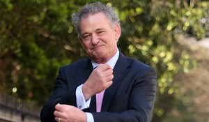 Is Peter Casey gearing up to announce a new 'billion euro' business venture? - Extra.ie