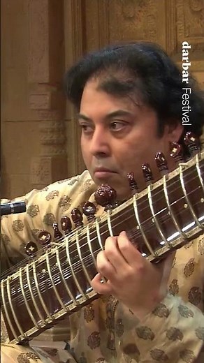 Watch his fingers blur! Absolute musical superpower 🤯🔥