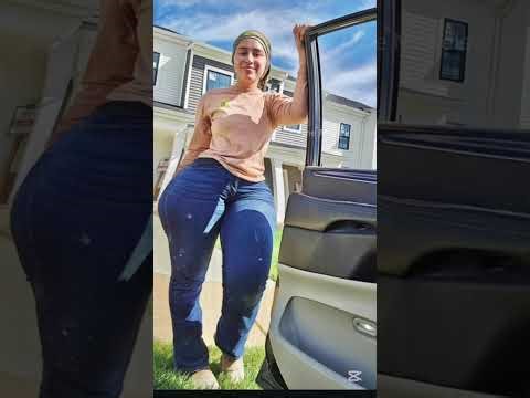 Mely Anariba: Breathtaking Dive Curvy Plus Size Model Bio, Wiki, Facts & Encouraging Self Confidence