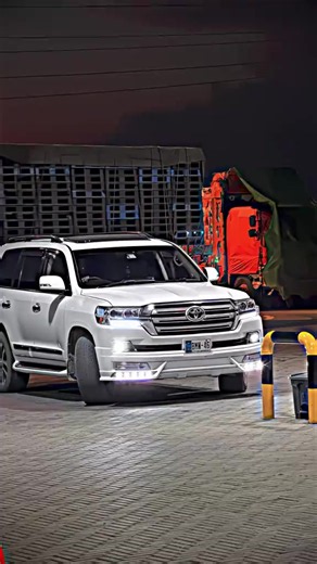 Toyota Land Cruiser: A Glimpse of the Iconic 4x4