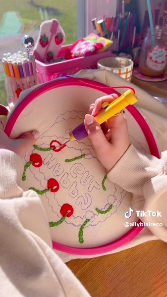 Punch Needle Tote Bag Tutorial: DIY Yarn Art Handmade Clutch Purse