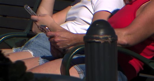 Comparing cell phone plans to save money on your bill