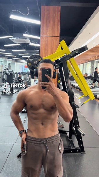 Vidéos de Top J🇲🇲🇲🇾🇨🇳 (@top.j14) avec original sound - Top J🇲🇲🇲🇾🇨🇳