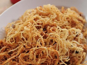 Beer-Battered Onion Strings