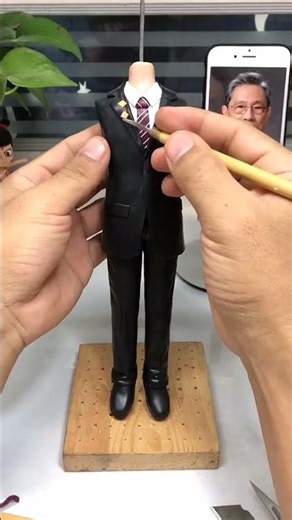 Folk traditional art of clay figurine making – a tribute to Academician Zhong Nanshan #skulpture