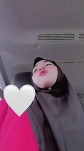 Rireenaa: Simple Expression with a White Heart