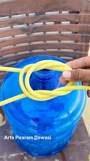 Wow Practical Bottle sling knot!!