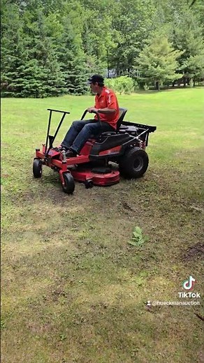 Simplicity Courier 48" Zero Turn Lawn Mower #Simplicity #lawnmower #zeroturn #hueckmanauction