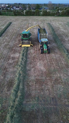 7.1K views · 189 reactions | Silage Season  #silage #silageseason #dronevideo #johndeere #9900i #Claas #instafarm #agrispec #agri #agriculture #britishfarming #grassmen #farmtok #Landwirtschaft #maize #farming #krone #agriculturelife #agriculturemachinery | BK Drone Photography | Facebook