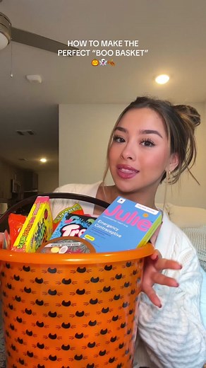 Making a boo basket with @Julie! Helping my bestie stay prepared and making sure Halloween stays a little less spooky 👻#juliepartner #bettermorningafter #giftbasket