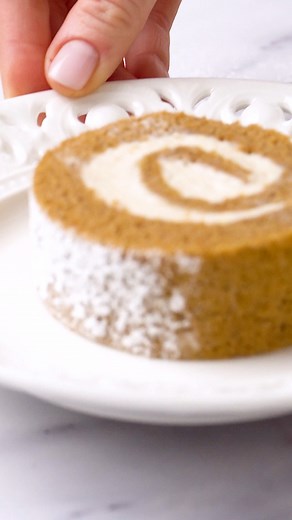 🔥 That swirl is pure Thanksgiving magic and yes it tastes as good as it looks. Recipe link in comments 👇 | JoCooks