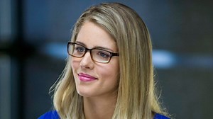Arrow: Stephen Amell Posts Emotional Goodbye to Emily Bett Rickards