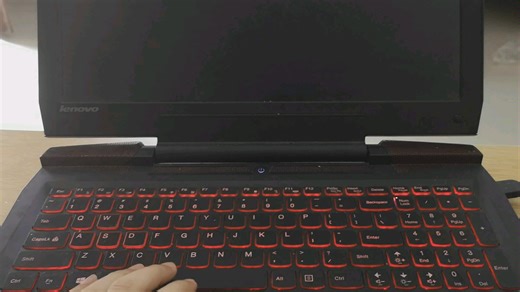 笔记本故障笔记本电脑在使用过程中突然黑屏，只能强行关机再开机使用，是什么原因？有哪位大神指点下