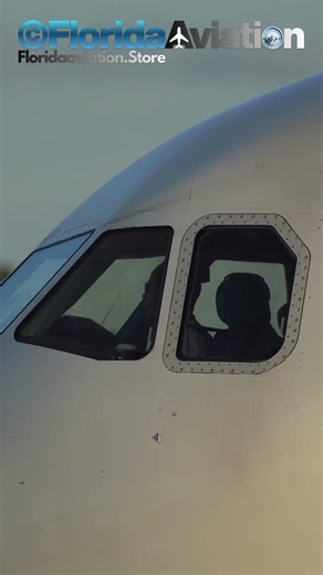 Airbus A321 Cockpit Close-Up Taxiing at Fort Lauderdale FLL | Plane Spotting