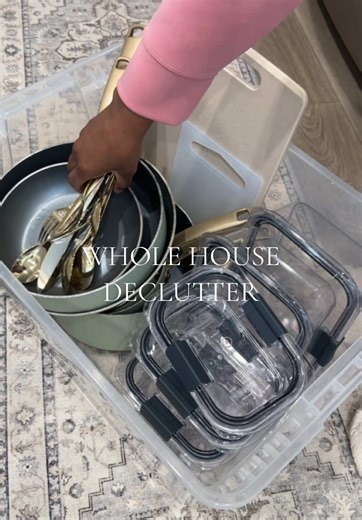 Decluttering your house before moving will make your life much easier. You will have less to pack and are only taking the things you truly love and need to your new home #movingtips #declutter #organizing