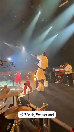 Davido performing “With You” ft. Omah Lay in Switzerland for his 5IVE Alive World Tour! 🇨🇭🐐❤️