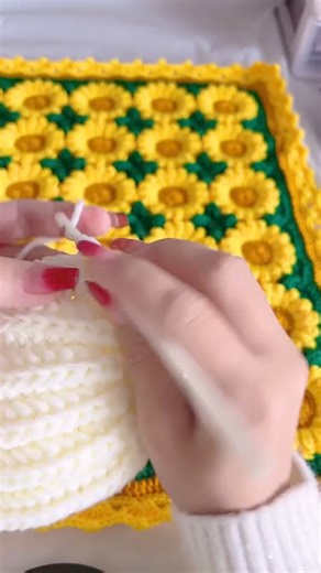 3.7M views · 10K reactions | Easy crochet idea #reels #tips #crochetreelsplay #howto #crochet | Smart Tips | Facebook