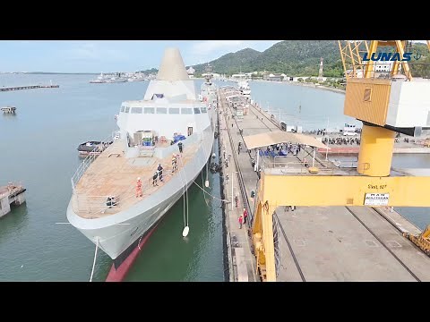 Malaysia's First Littoral Combat Ship KD Maharaja Lela Enters Water