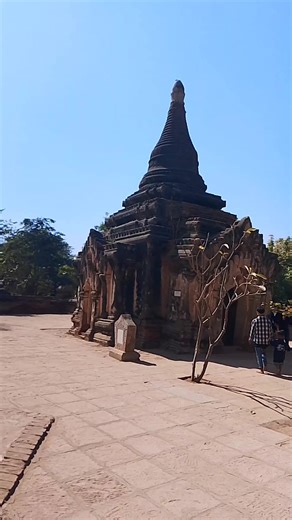 Explore Bagan's Stunning Pagodas