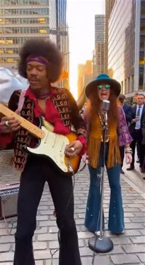 Jimi Hendrix Jams With Janis Joplin On Wall Street