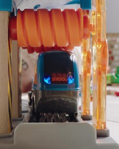 Taucht ein in das ultimative Smart Tech Sound Erlebnis.  Das Deluxe Set überzeugt mit 91 Teilen voller Eisenbahnspaß, darunter Highlights aus dem interaktiven Smart Tech Sound Sortiment. Lasst euch hier überraschen: https://www.brio.de/produkte/alle-produkte/eisenbahn/smart-tech/smart-tech-sound-deluxe-set | BRIO | Facebook