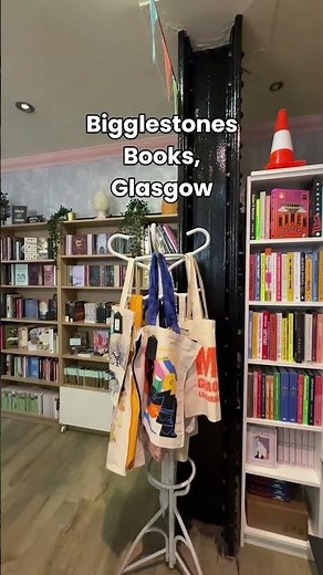 6 bookshops you NEED to visit in Scotland! 😍📚