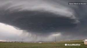 Fascinating timelapse shows clouds spinning over Texas amid severe weather yesterday. | AccuWeather