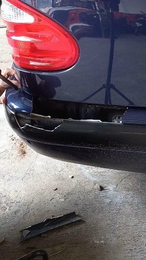 repair of a broken Mercedes bumper #reparasi #mercy #w210 #repair | Adi Prayit