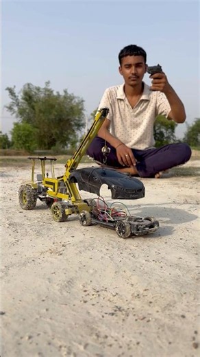 Rc BMW car model hydra crane se Scorpio ke trolley per loading