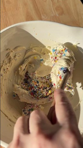 Homemade dunkaroos for nostalgic ‘90s kids