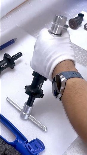 D91 Hub Axle Removal and Freeloader Replacement Tutorial.#icancycling