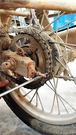 Motorcycle Chain Lock Remove in 2 seconds!🔓🪛💯✅#MotorcycleChain#shorts