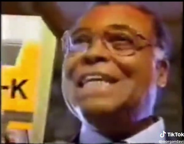 Bell Atlantic phone book commercial with James Earl Jones, 1990. 📞 #jamesearljones #phonebook #bellatlantic #oldcommercials #nostalgia #nostalgic #throwback #jamesearljonesvoice #yellowpages #theyellowpages #whitepages #phone #phonenumber #att #atandt #early90s #1990 #landlines #landlinephone #phones #childhoodmemories