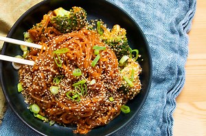 Creamy Gochujang Noodles - How To Make Dinner