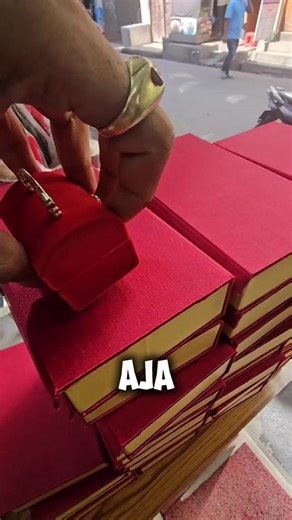 Exploring the Craft of Nepali Jewellery Boxes