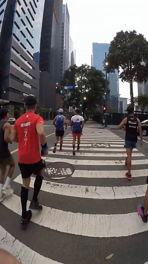 Bolt, dash and ruuuun! ⚡️ It was fun hitting the pavement with you, Go For Gold PH ! | Brooks Running