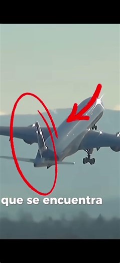 “How Pilots Land a Plane with ONLY ONE Engine #aviation #planespotting #landing #pilot #mechanical