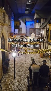 Christmas has arrived at @yorkcastlemuseum ✨🎄 Wander through over 200 years of festive history, and experience the snow-covered and Christmas tree-adorned Victorian street, Kirkgate - with live performances, music, cookery demonstrations, parlour games, and more. Christmas at York Castle Museum 2025: A Very Yorkshire Christmas is running until Sunday 4 January 2026 ❄️ #york #yorkmix #christmas #yorkcastlemuseum #yorkmuseumstrust #christmasinyork #yorkchristmas #christmastree | YorkMix
