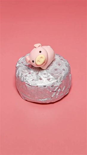 #piggy #choclate #pig #enjoy #foodie
