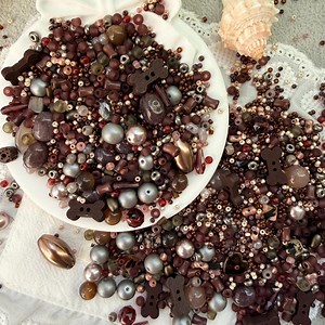 5OZ Box of SMALL Glass Bead Mix, Mauve Brown, Seed Beads for DIY Projects, Bead Soup, Mostly 2-10mm, Lots of 2mm for Neckless, 150g, B057 - Etsy
