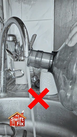How to Fill a 5-Gallon Water Jug When It Doesn't Fit Under the Sink 🚰💧#kitchenhacks #howto