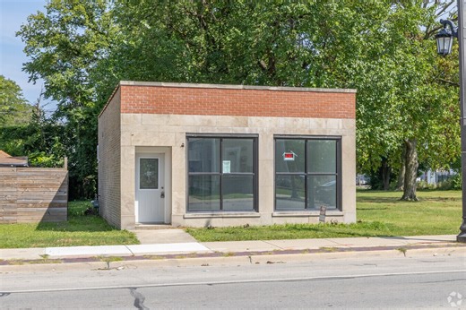 1209 S 5th Ave, Maywood, IL 60153 | LoopNet