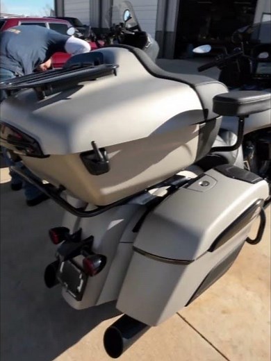 Indian Pursuit Stock Exhaust vs Bassani True Duals #indianmotorcycle #bassani